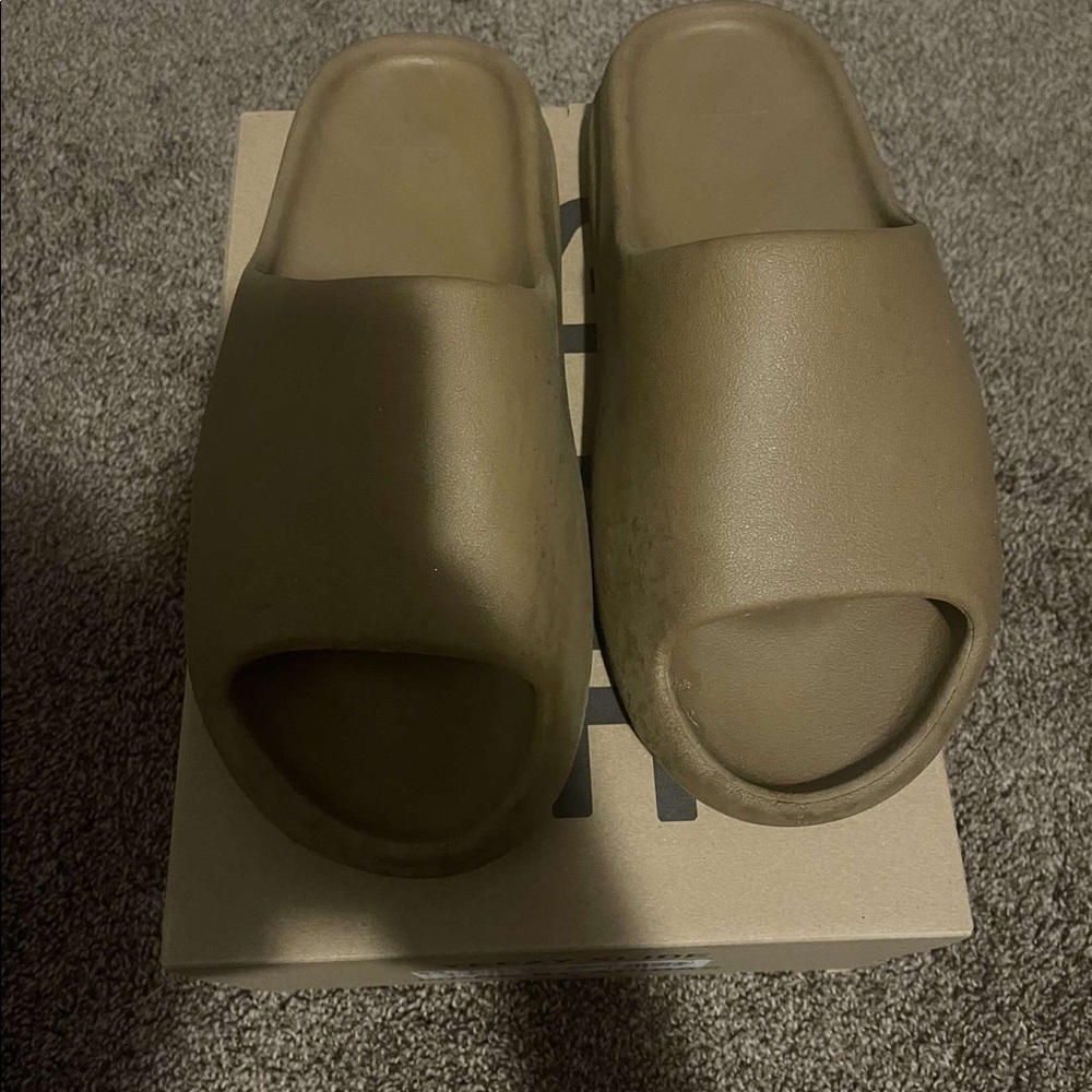 Yeezy slide orche size 12